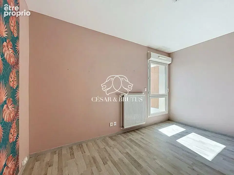 Appartement 80 m² à Lyon-8e  - photo 9
