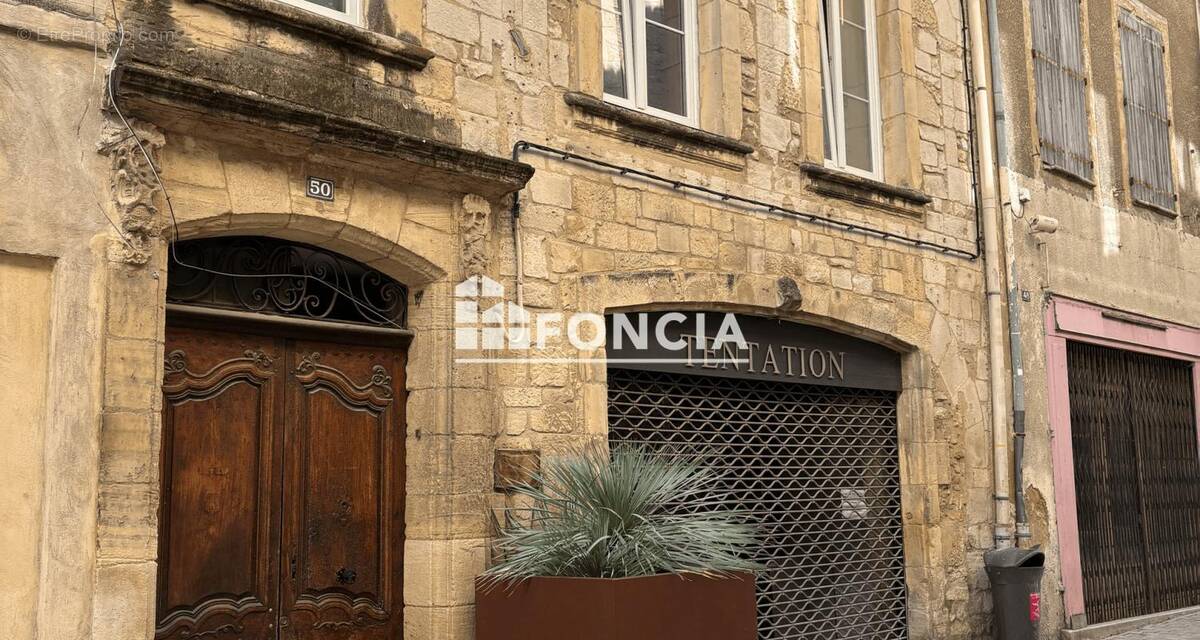 Commerce à BAGNOLS-SUR-CEZE