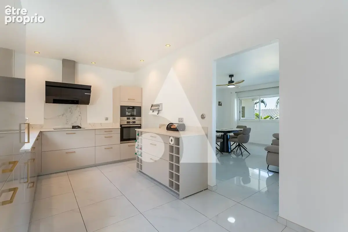 Maison contemporaine avec vue mer et prestations premium - photo 10