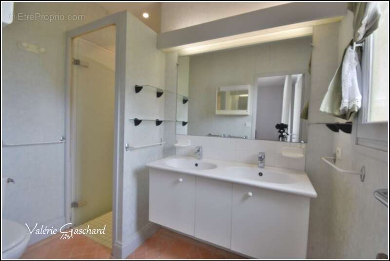 Maison à MOULIN-NEUF