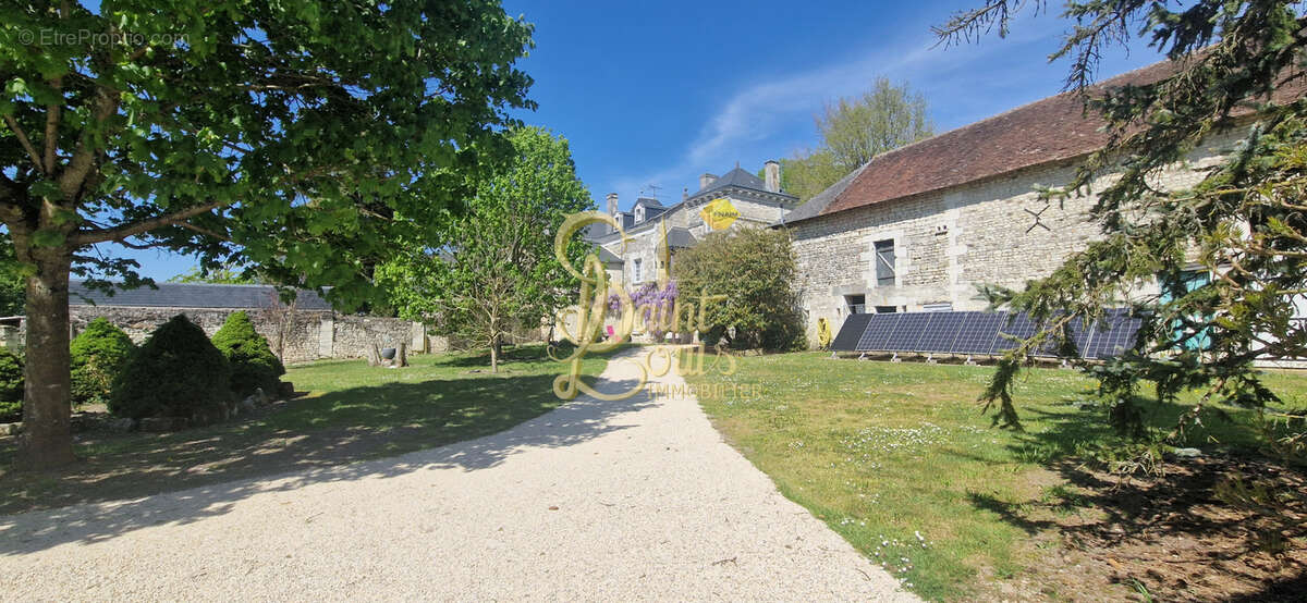 Maison à CHINON