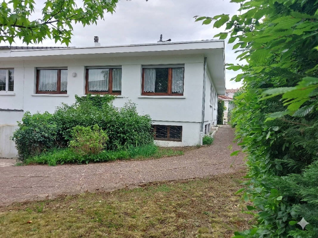 Maison à MONTIGNY-LES-METZ