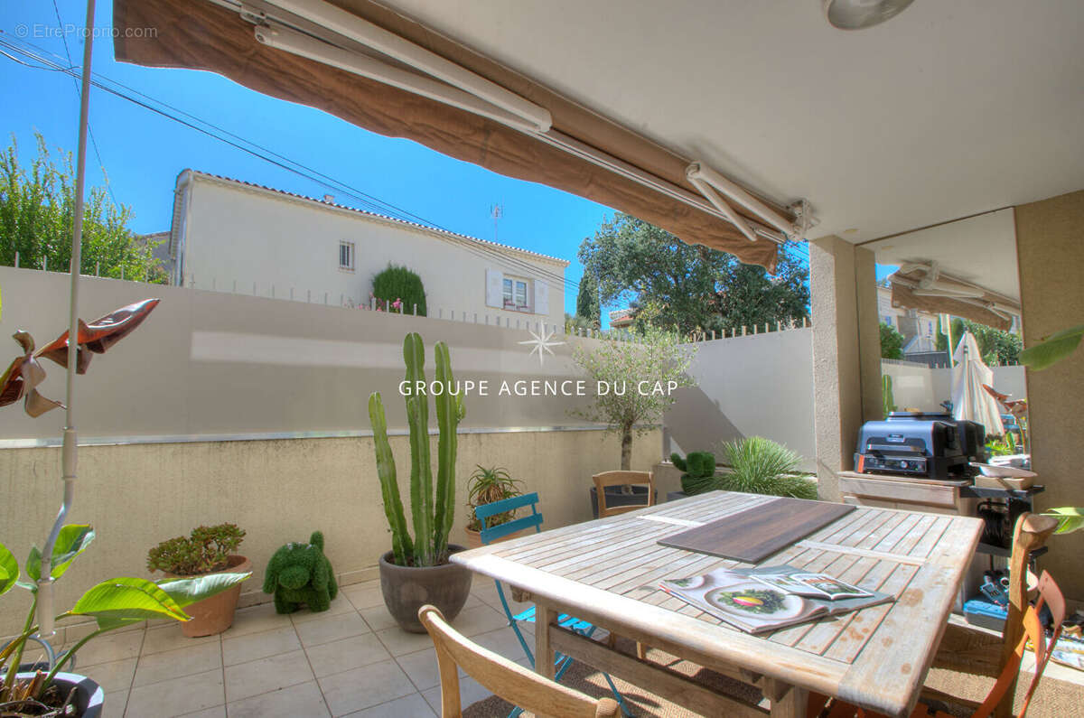 Saint raphael proche centre ville appartement 4 pieces avec garage - photo 17