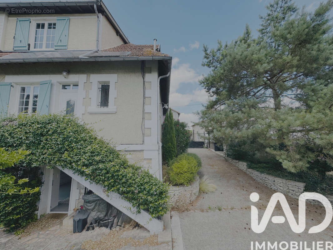 Photo 5 - Maison à SIREUIL