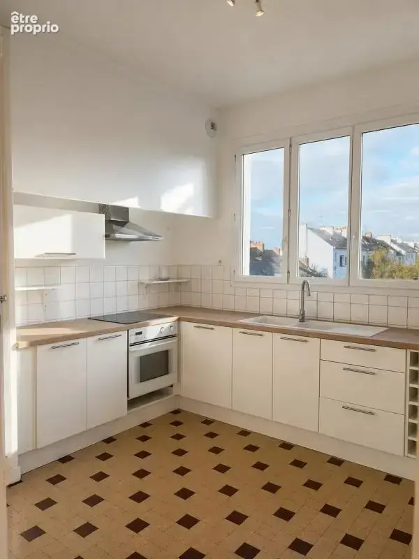Appartement de 5 pièces de 112 m² à Saint-Nazaire - photo 4