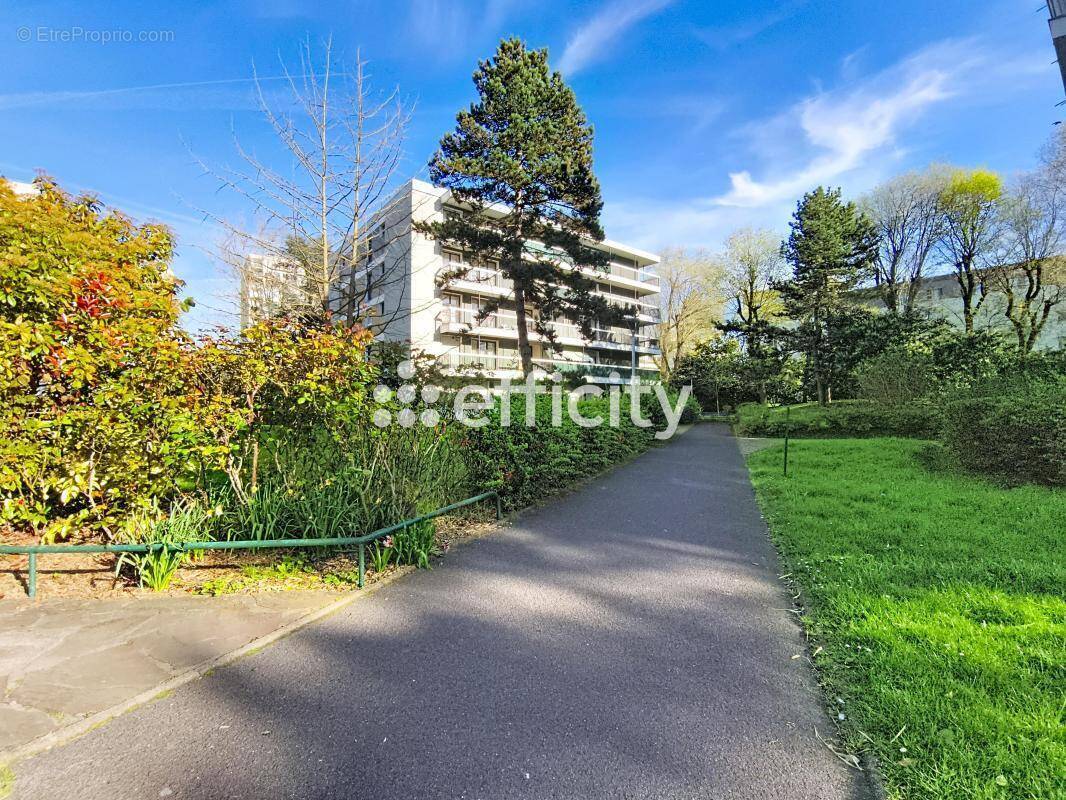 Appartement à SAINT-GRATIEN
