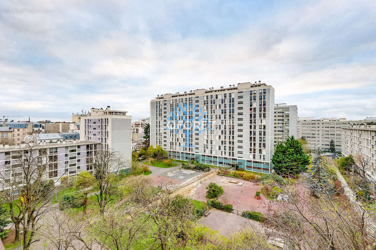 Appartement à PARIS-20E