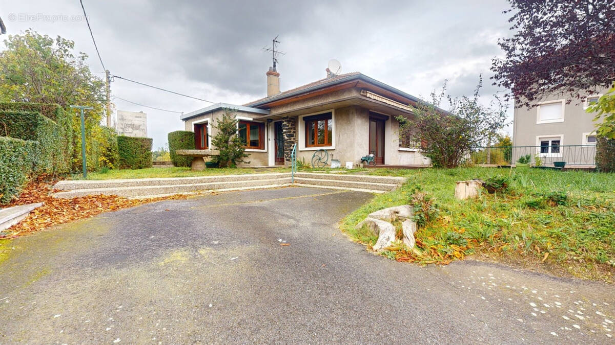 Maison à YSSINGEAUX