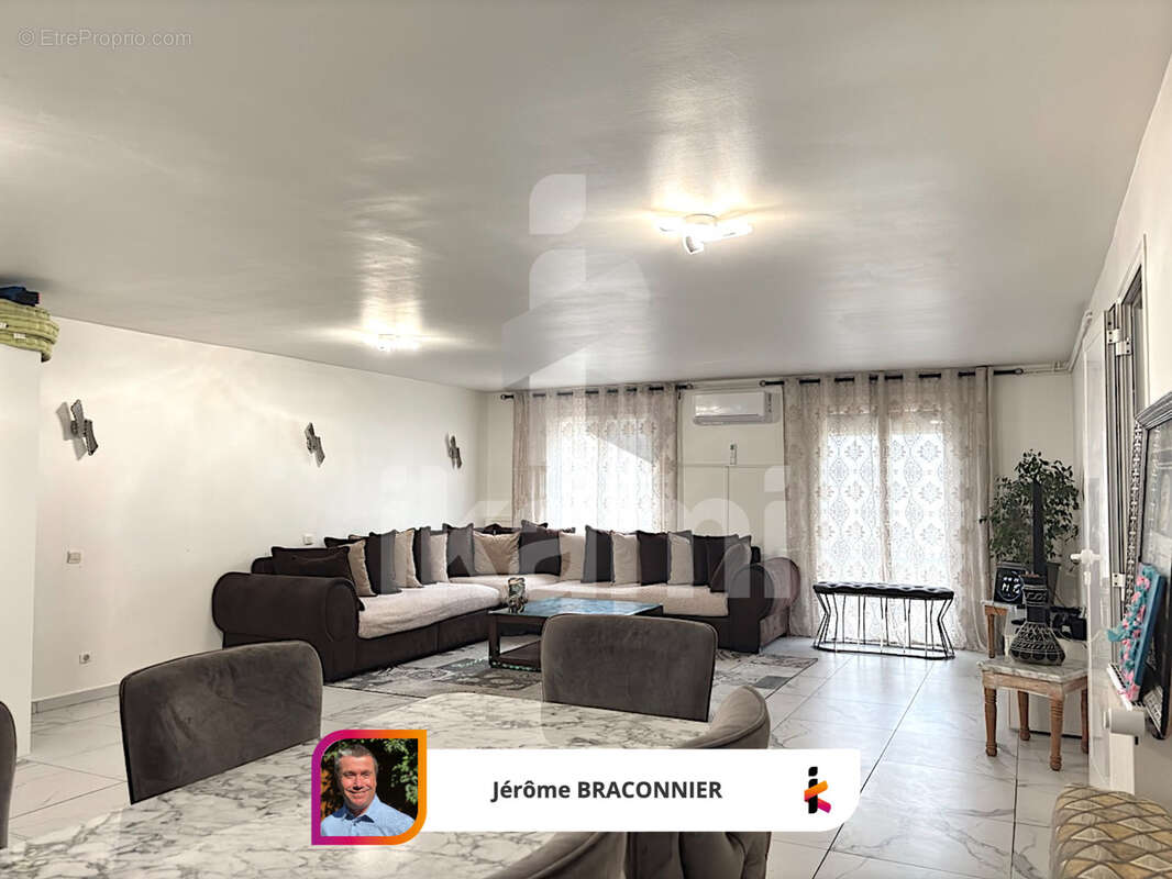 Maison à SAINT-FONS