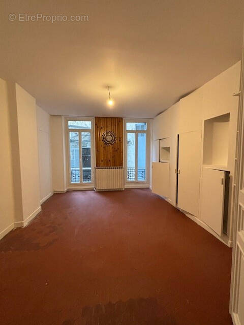 Appartement à MARSEILLE-6E