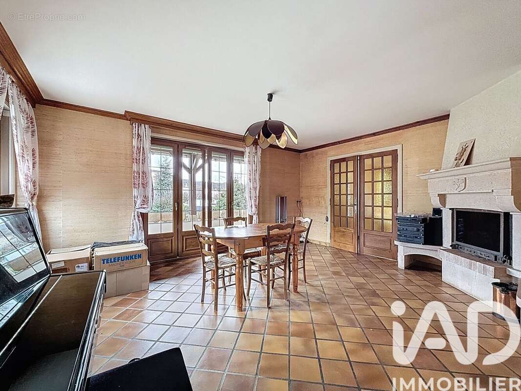Photo 2 - Maison à LUGNY