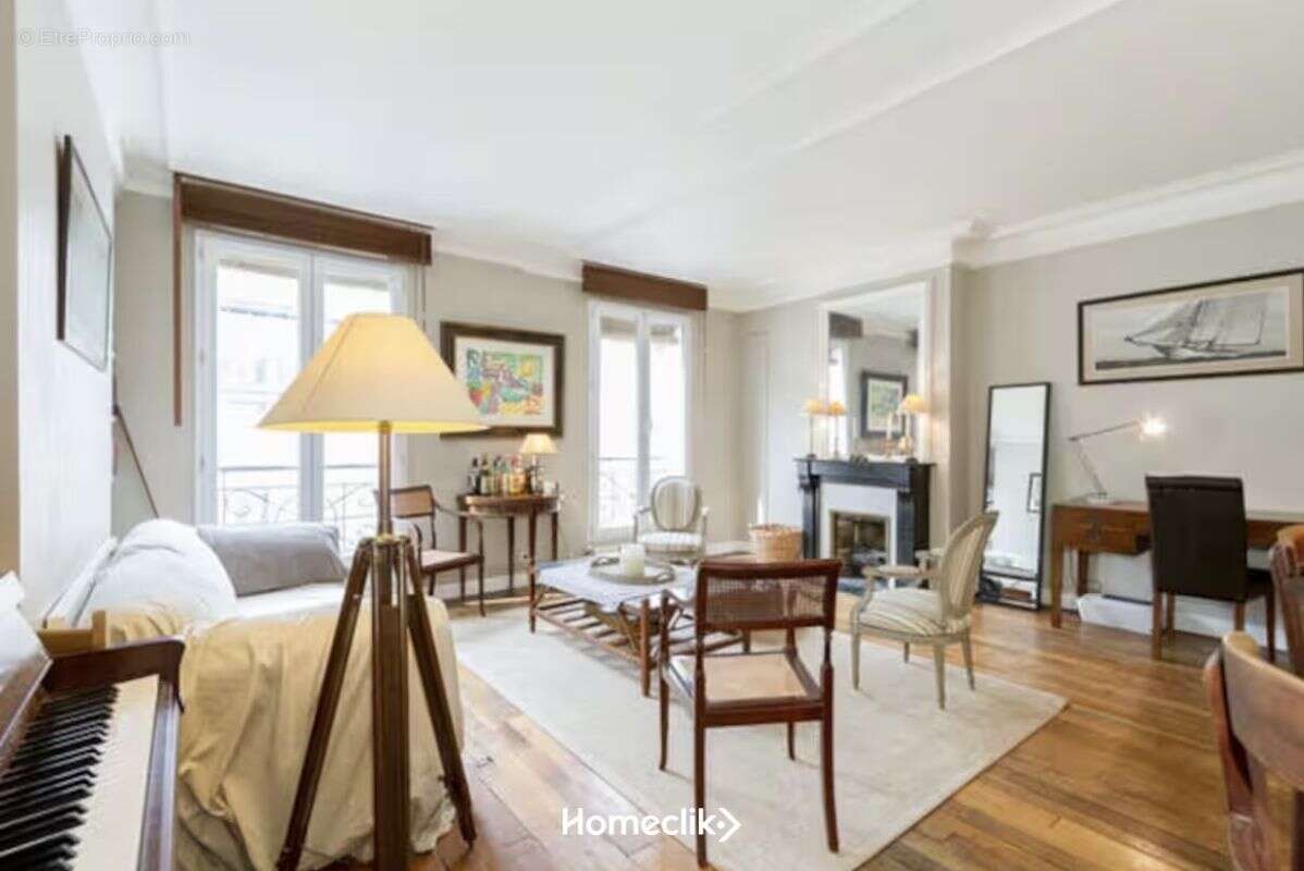 Appartement à PARIS-9E