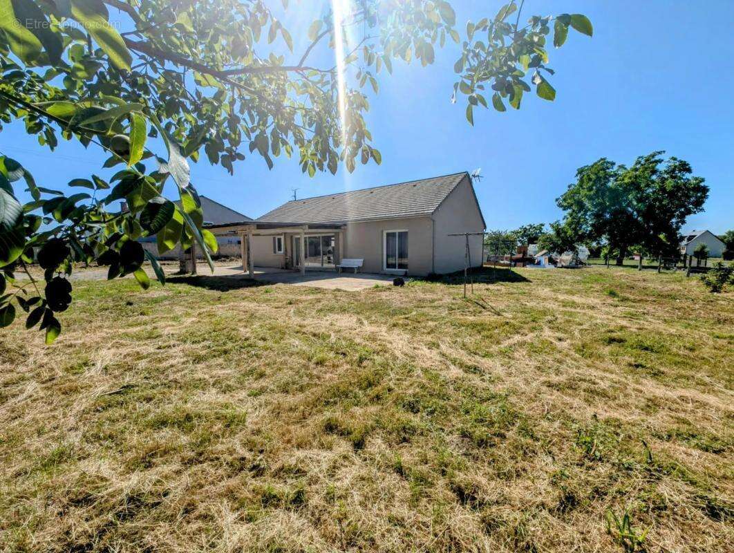 Maison à CHAMPAGNAC