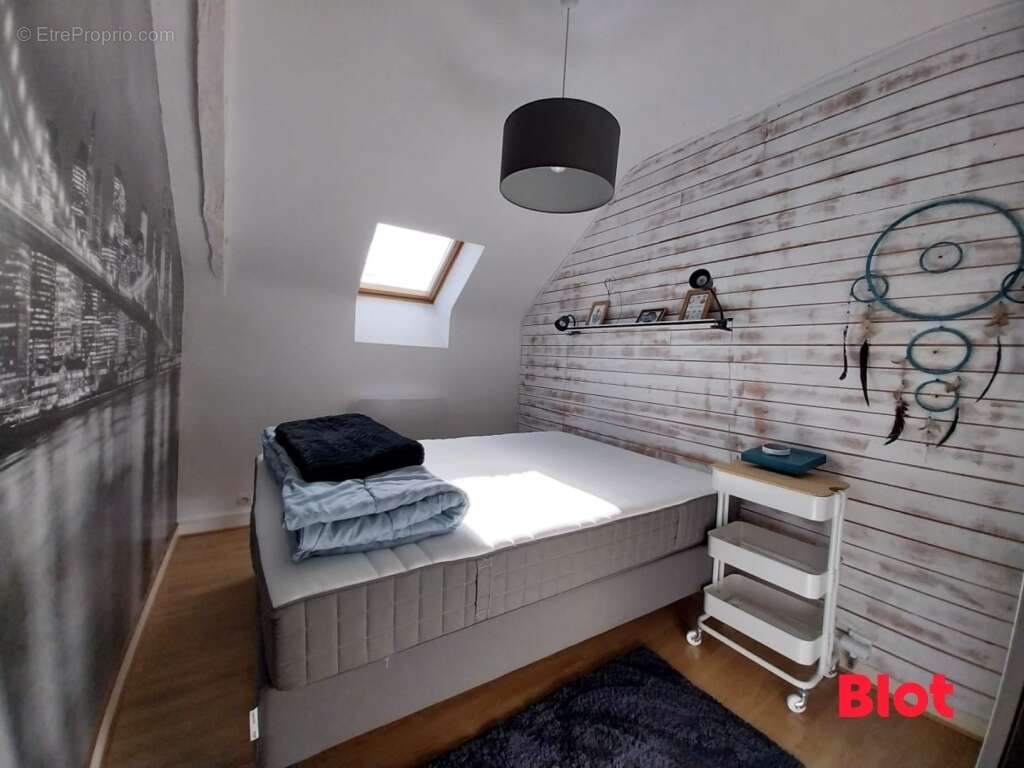 Maison à MINIAC-MORVAN