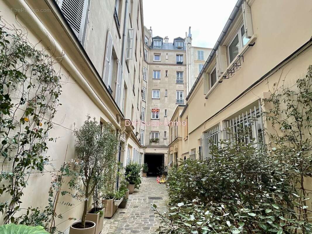 Appartement à PARIS-5E