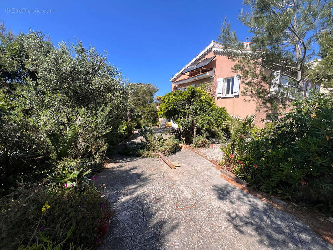 Maison à SAINT-MANDRIER-SUR-MER