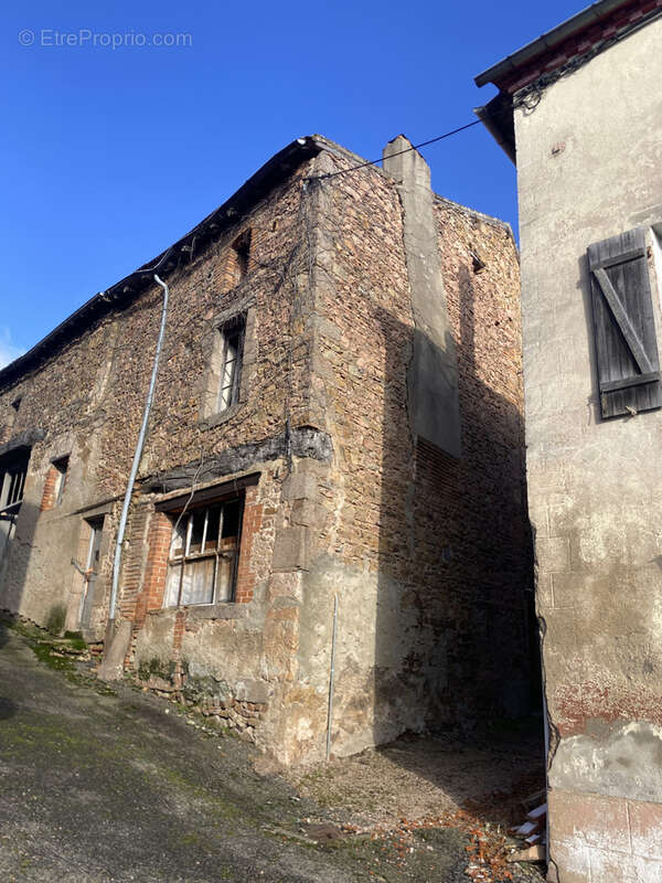 Maison à MONTAIGUET-EN-FOREZ