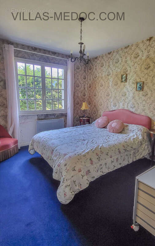 Maison à VENDAYS-MONTALIVET