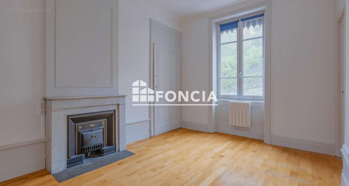 Appartement à LYON-1E