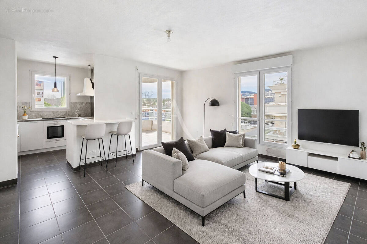 Appartement à MANDELIEU-LA-NAPOULE