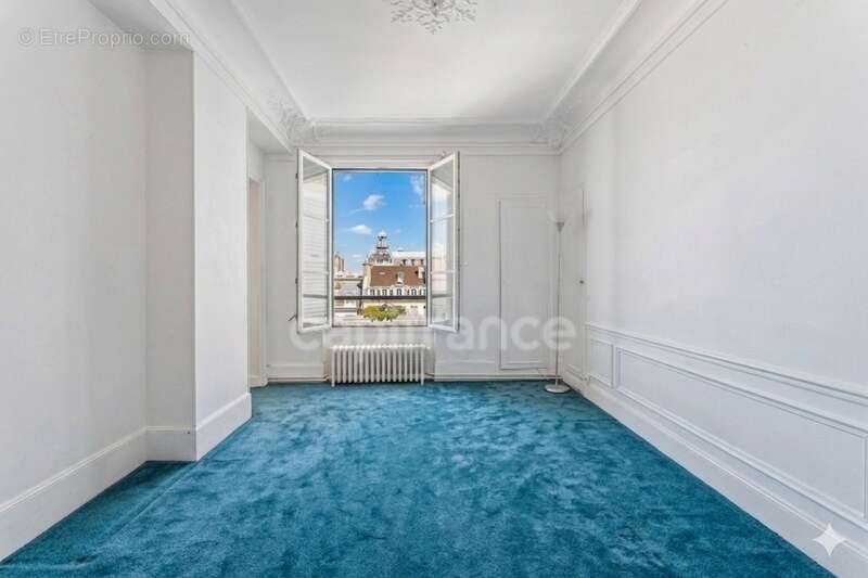 Appartement à PARIS-7E