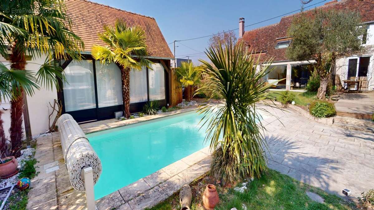 Maison à SAINT-DENIS-EN-VAL