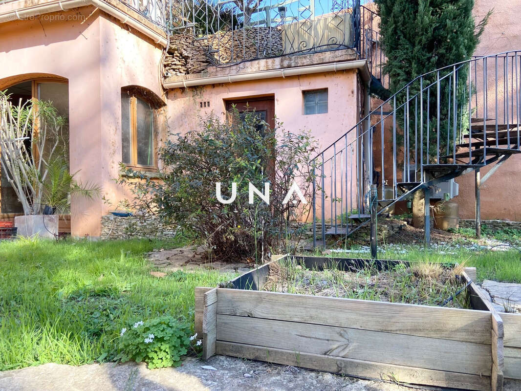 Maison à BAGNOLS-SUR-CEZE