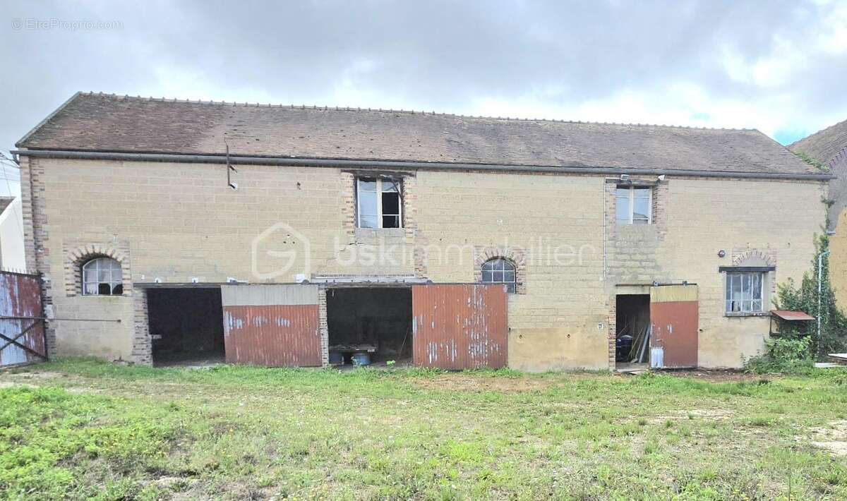 Maison à COURLON-SUR-YONNE