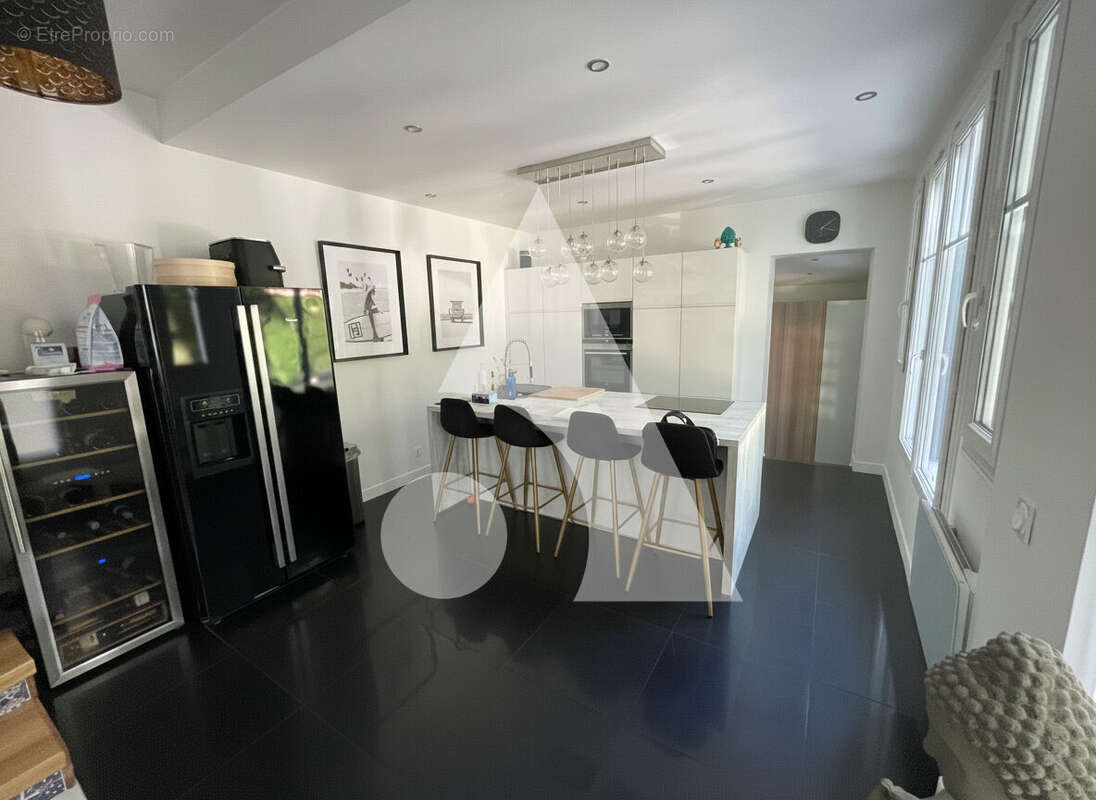 Maison Soisy Sous Montmorency 6 pièce(s) 154 m2 - photo 4