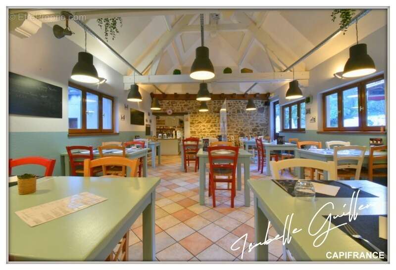 Maison à NERIS-LES-BAINS