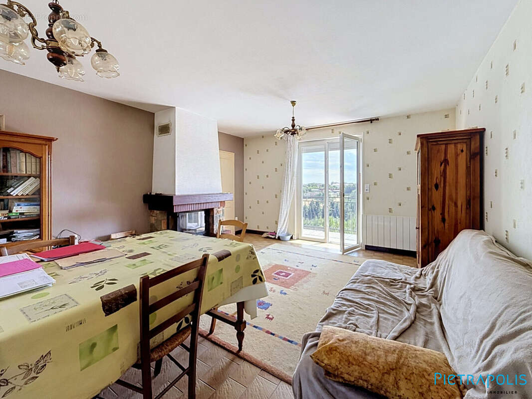 Maison 95 m² à Saint-Jean-La-Bussiere  - photo 2