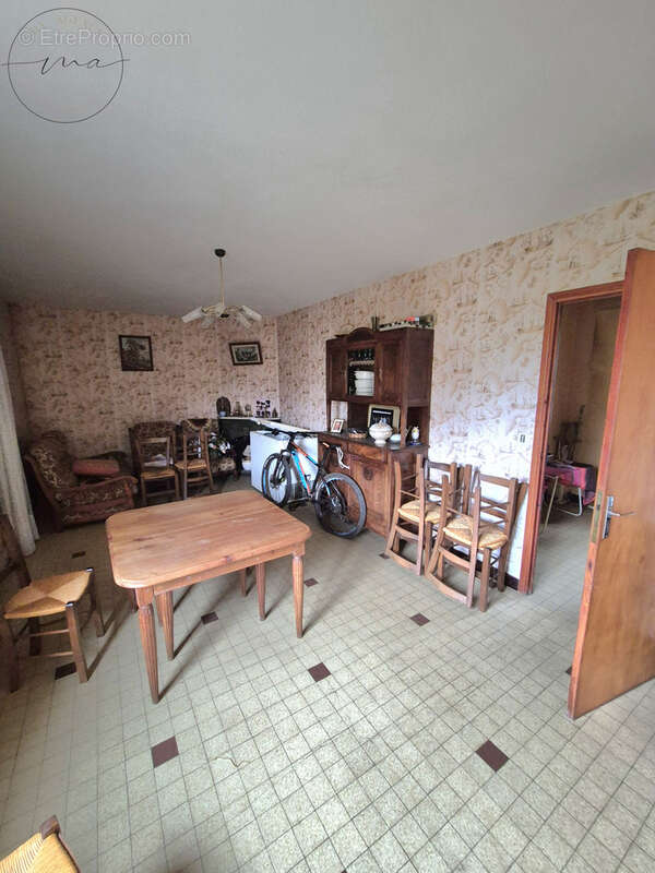 Maison à LACAUNE