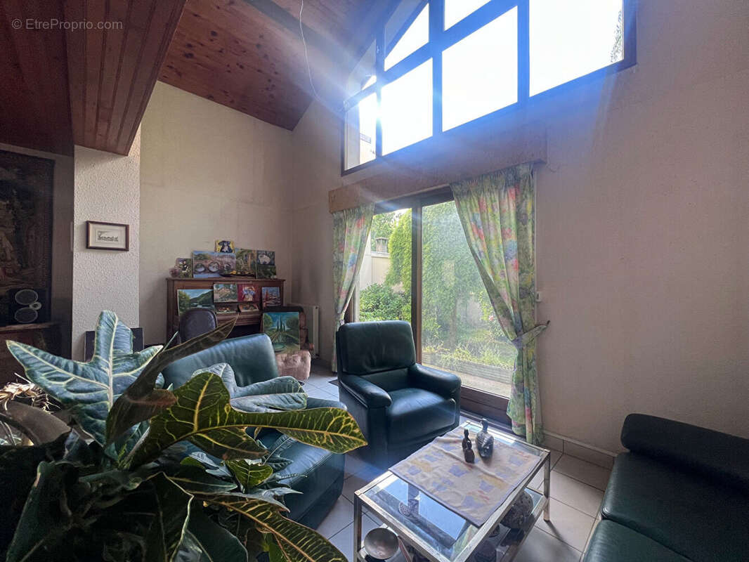 Maison à BRIE-COMTE-ROBERT