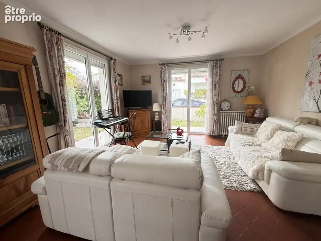 Maison 5 pièces 100 m² à vendre à Saintes (17100) - photo 3