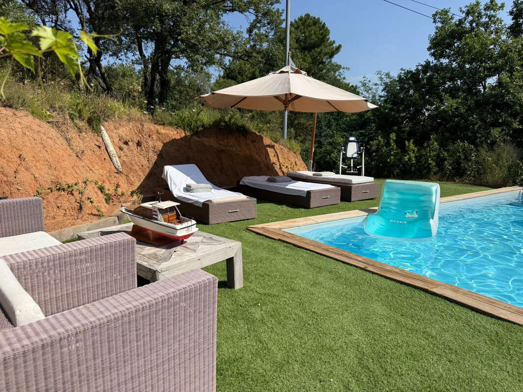 Maison à LA GARDE-FREINET