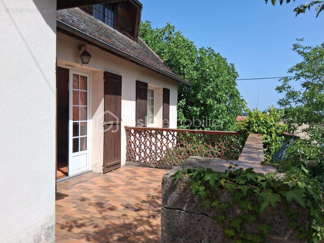 A SAISIR Maison familiale de 150 m² avec dépendances – Terrain arboré de 2 733 m² – Tombebœuf - photo 6
