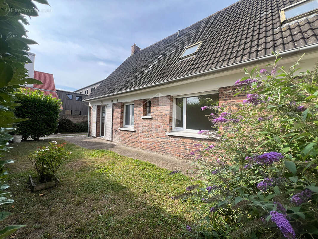 Maison Semi plain pied - 5 chambres à vendre - Saint Omer centre - photo 13