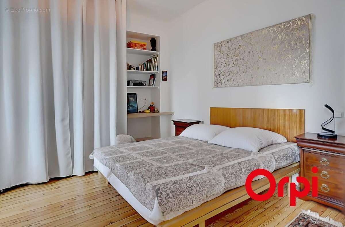 Appartement à NEUVILLE-SUR-SAONE