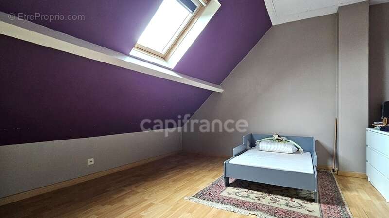 Maison à OLLAINVILLE