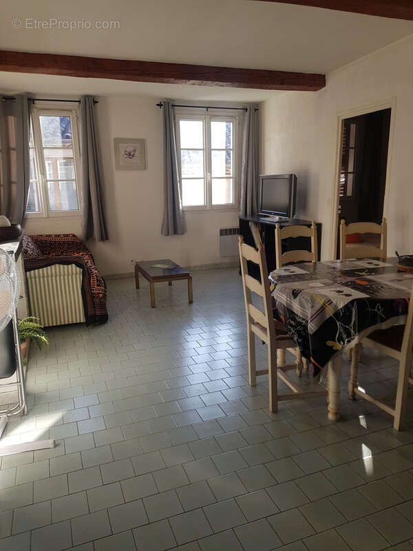 Draguignan centre bel F2/3 bon état lumineux calme 94340€ crn2258 dpe D - photo 3