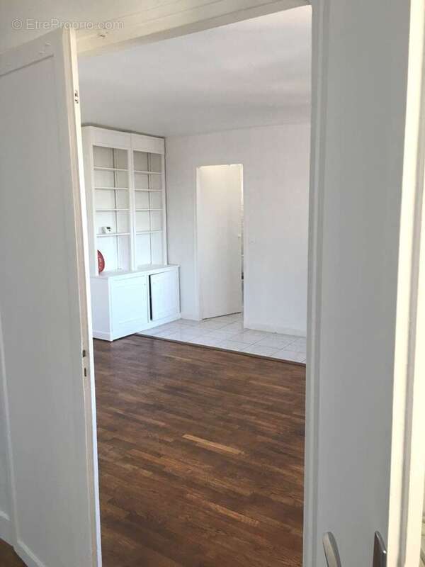 Appartement à AUBERVILLIERS