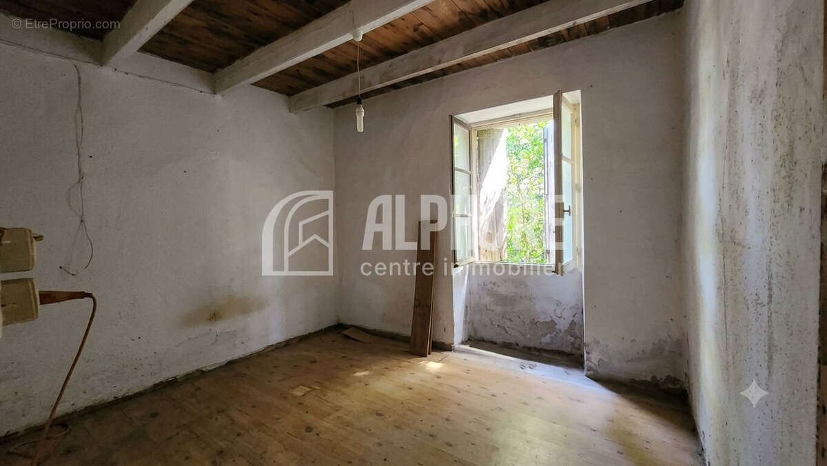 CORDEMAIS: Maison en pierres & dépendances - photo 9