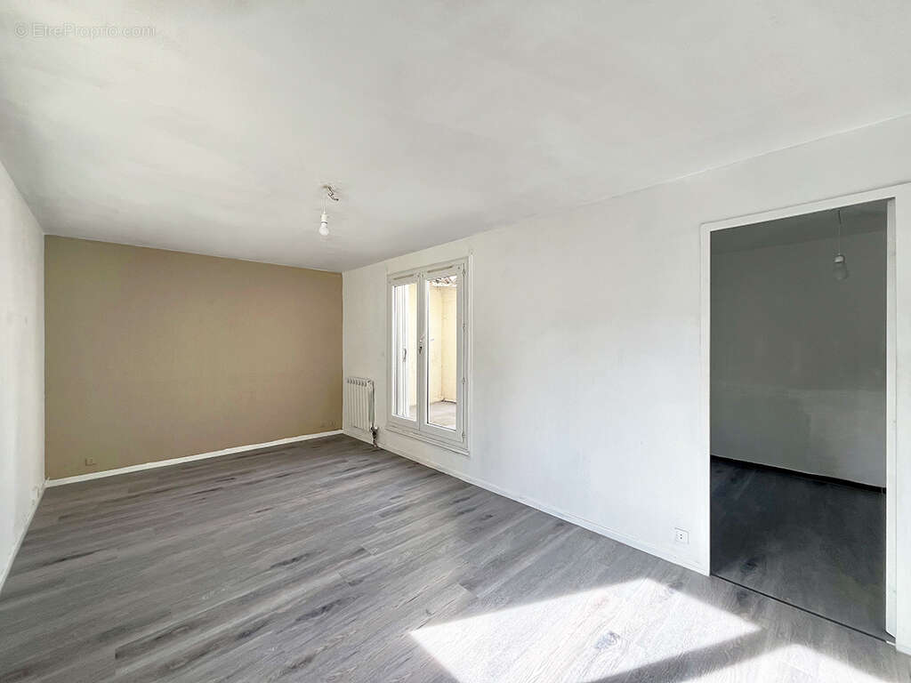 Appartement 51 m² à Vitrolles  - photo 2