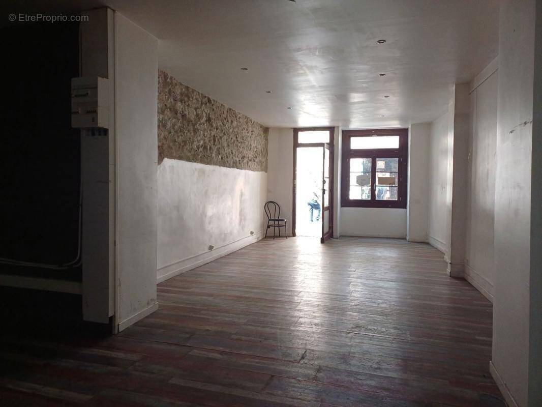 Commerce à VILLEFRANCHE-DE-CONFLENT