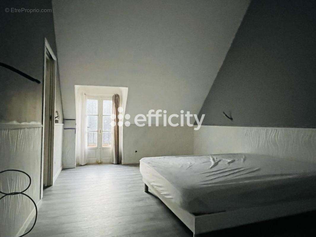 Maison à SAINT-ULPHACE