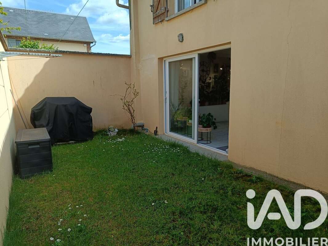 Photo 6 - Maison à HOUDAN