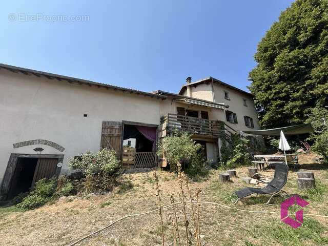 Maison à VERTOLAYE