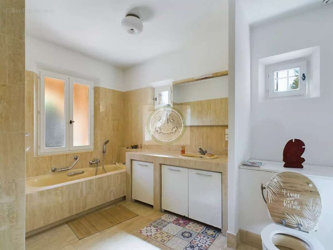 Maison à FREJUS