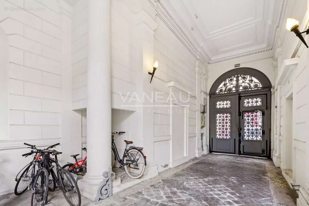 Appartement à PARIS-9E