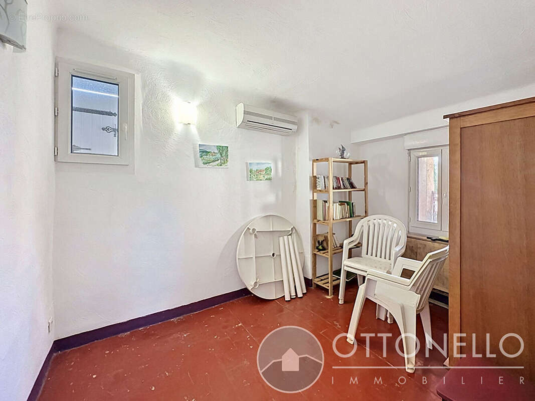 Maison Roquebrune Sur Argens 4 pièces 95,60 m2 avec terrasse et cave - photo 11
